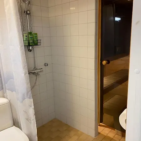 Merituuli Serviced Apartments, 2br With Sauna 公寓 *